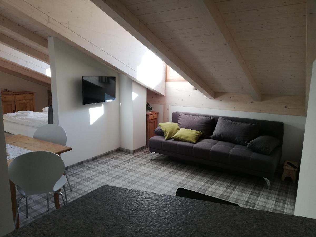 Casa Lassu. Карано Екстериор снимка